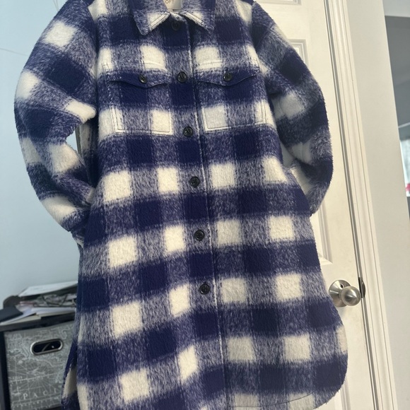 LOFT Purple and White Winter Jacket with Plaid Pattern - Picture 6 of 6